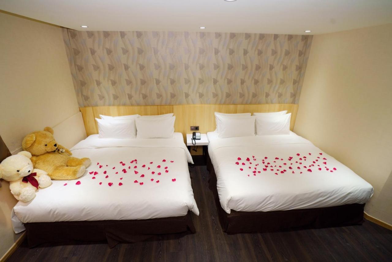 Red Hotel Yuanlin Eksteriør billede